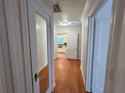 1936 Lexington Street Houston TX 77098