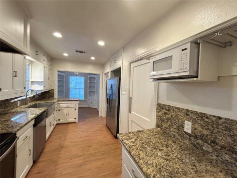 1936 Lexington Street Houston TX 77098