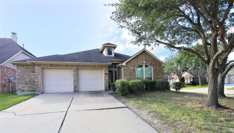 2802 Highland Lake Court Pearland TX 77584