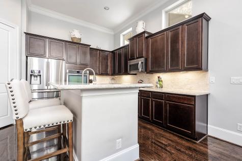 2715 Arabelle Grove Houston TX 77007