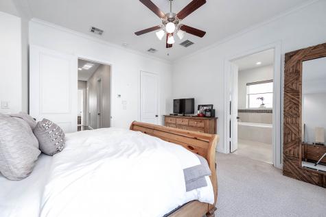 2715 Arabelle Grove Houston TX 77007