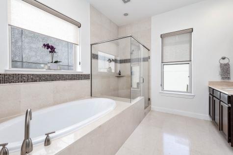 2715 Arabelle Grove Houston TX 77007