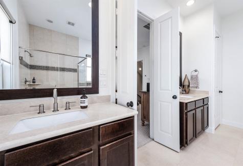 2715 Arabelle Grove Houston TX 77007
