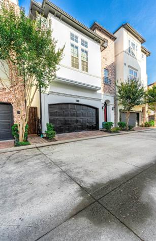 2715 Arabelle Grove Houston TX 77007