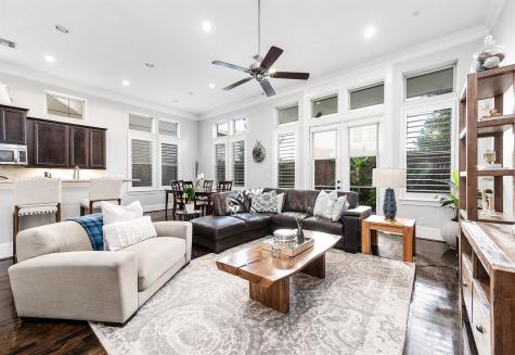 2715 Arabelle Grove Houston TX 77007