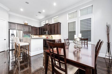 2715 Arabelle Grove Houston TX 77007