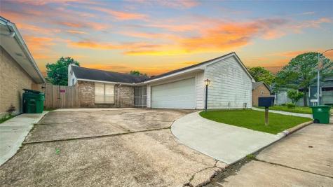 9619 Sharpcrest Street Houston TX 77036
