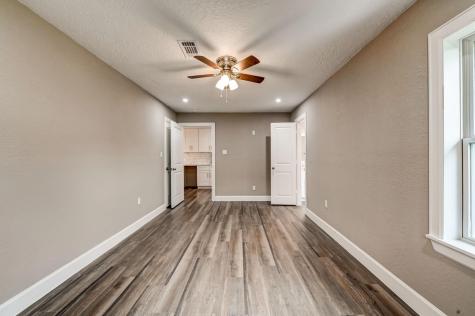 101 28th Street N Texas City TX 77590
