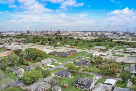 101 28th Street N Texas City TX 77590