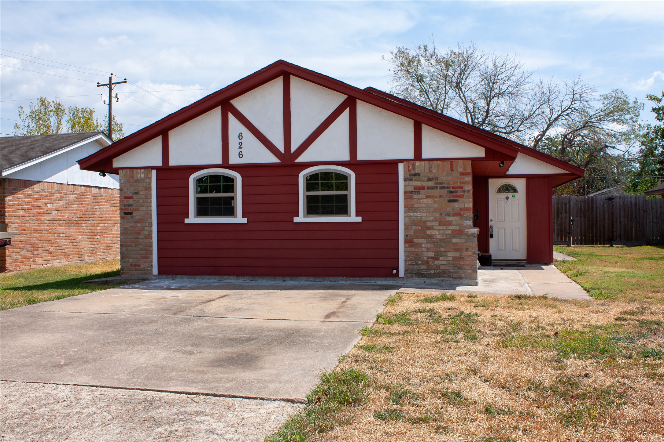626 N 12th Street La Porte TX 77571