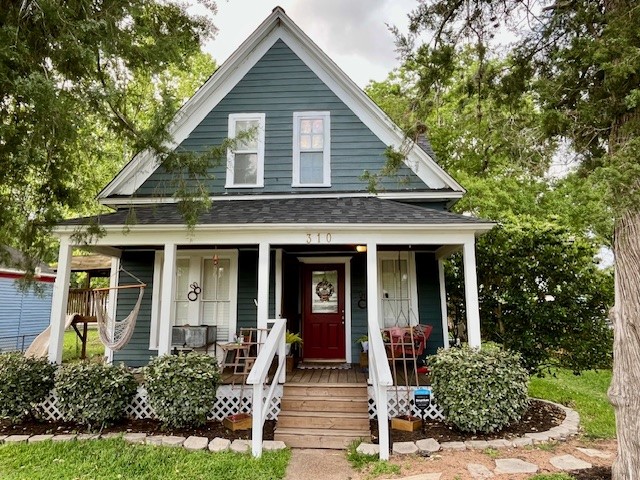 310 W Sidnor Street Alvin TX 77511