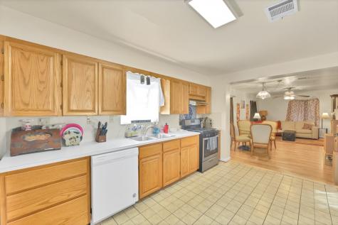5223 Chestnut Street Bellaire TX 77401