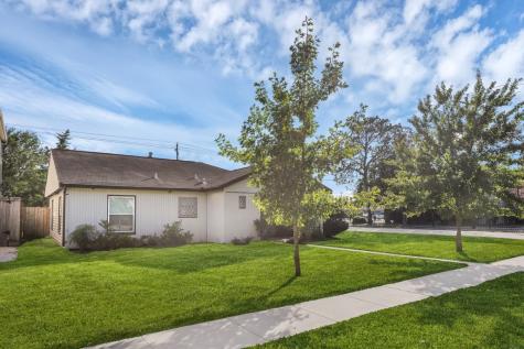 5223 Chestnut Street Bellaire TX 77401