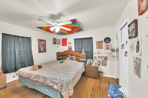 5223 Chestnut Street Bellaire TX 77401