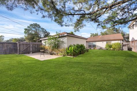 5223 Chestnut Street Bellaire TX 77401
