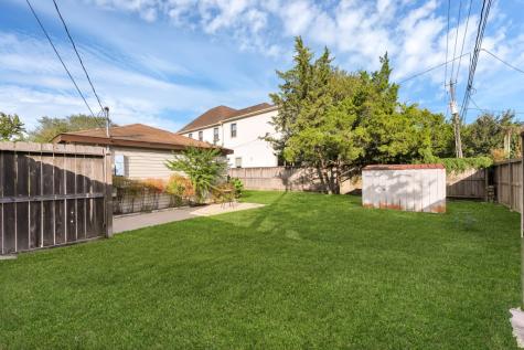 5223 Chestnut Street Bellaire TX 77401