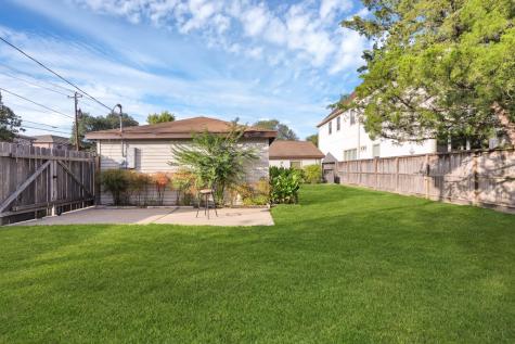 5223 Chestnut Street Bellaire TX 77401