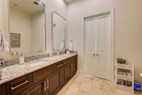 6050 Kansas Street Houston TX 77007