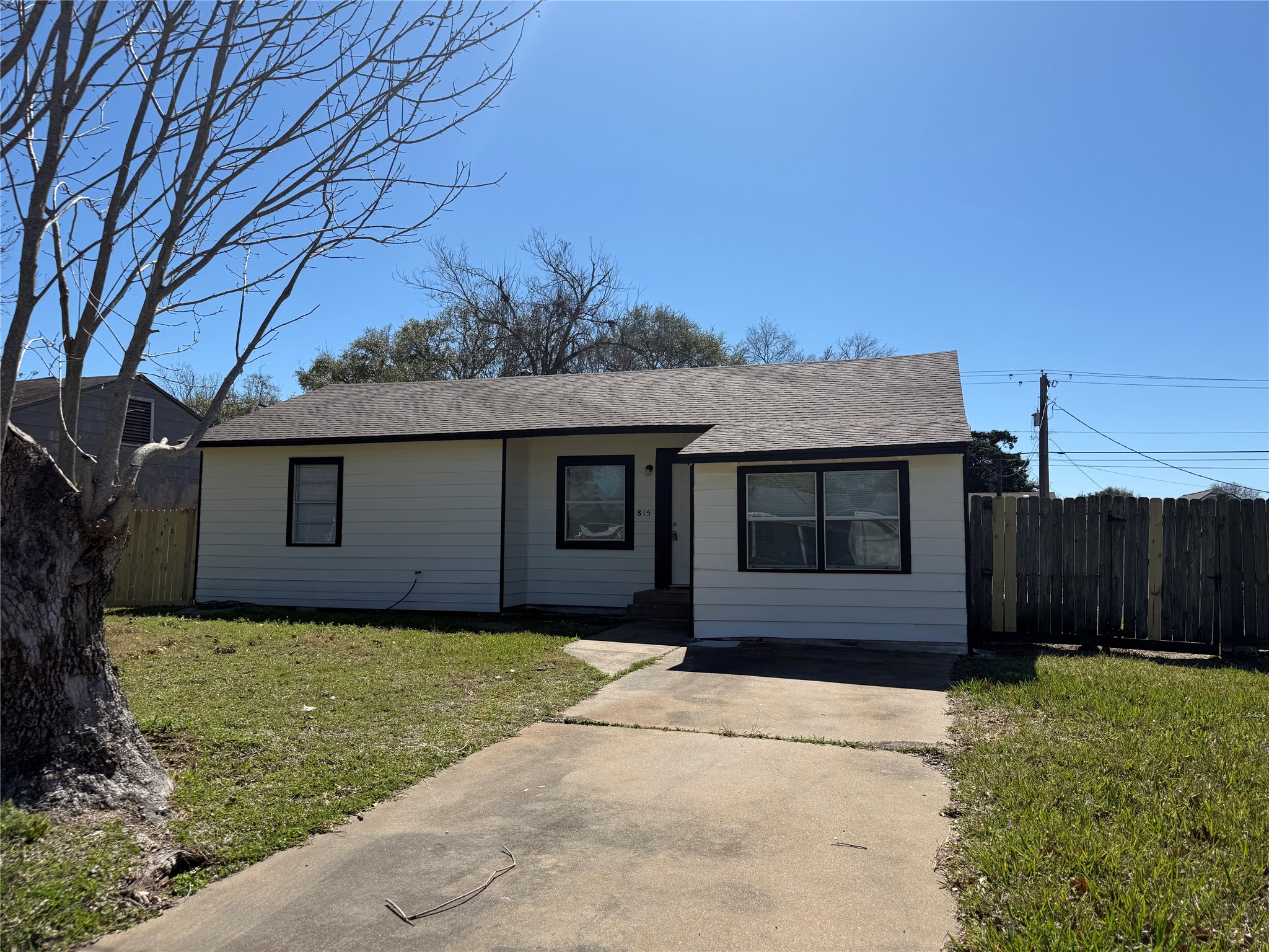 815 17th Avenue N Texas City TX 77590