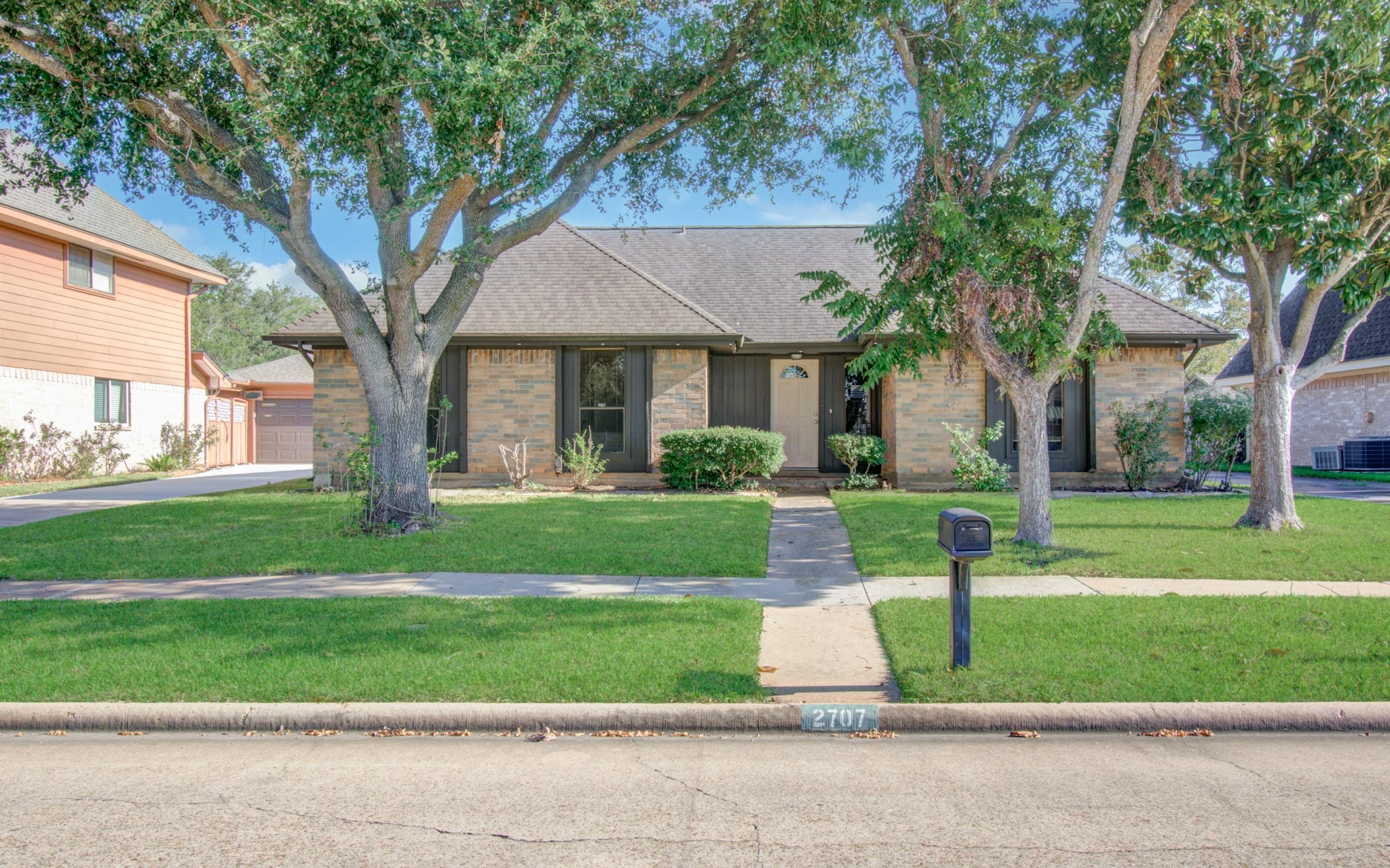 2707 Planters Street Sugar Land TX 77479