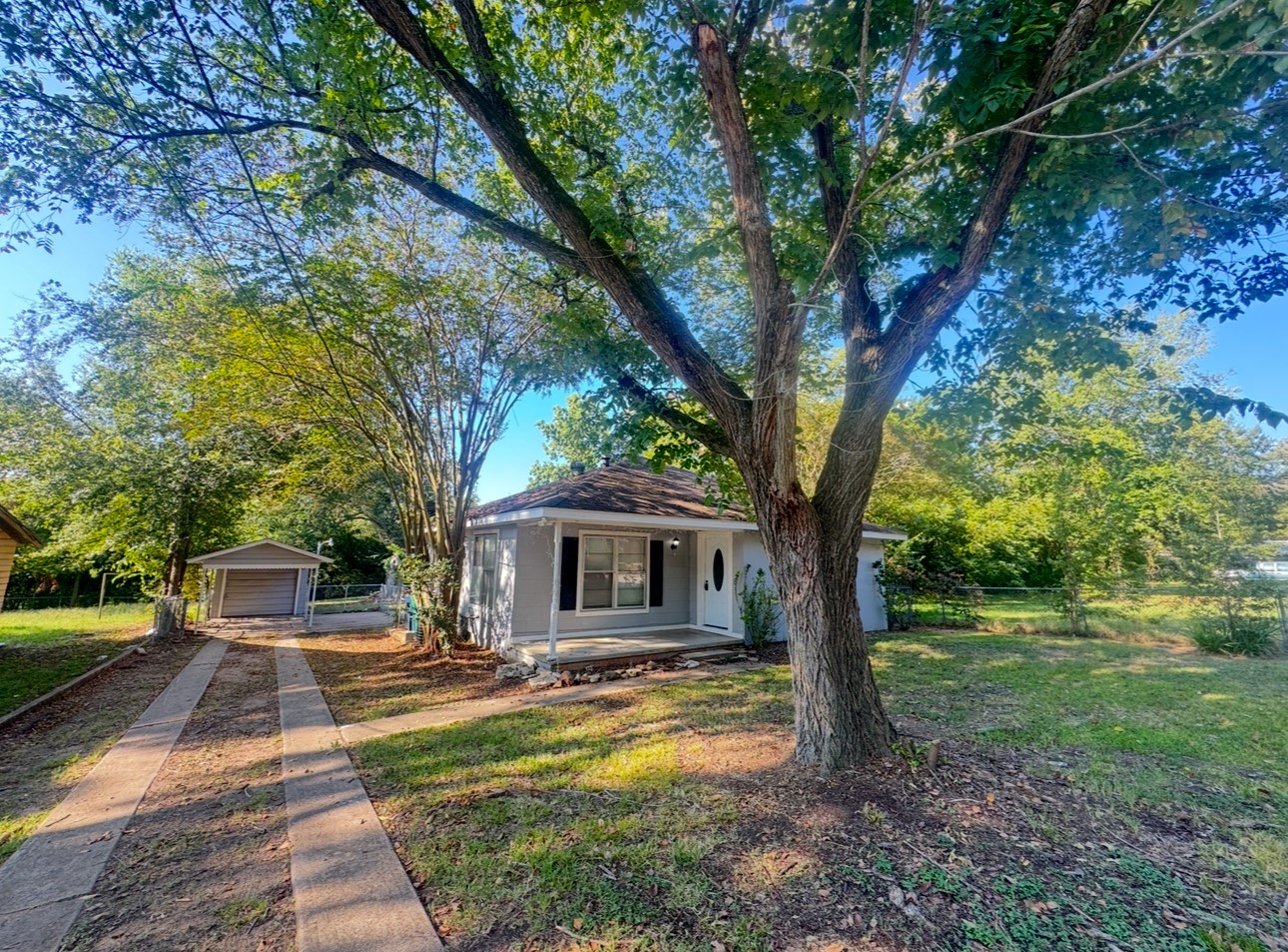 1002 Barnhill Street Brenham TX 77833