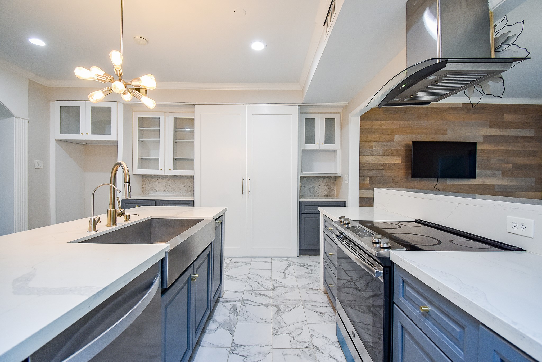 201 Vanderpool Lane 27 Houston TX 77024