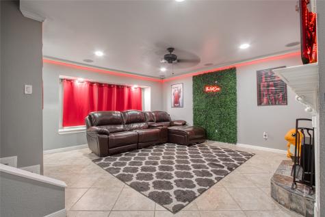 11811 Algonquin Drive Houston TX 77089