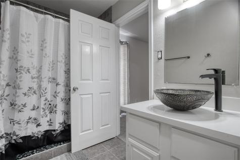 11811 Algonquin Drive Houston TX 77089