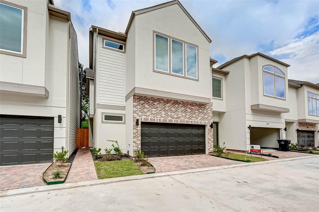 117 Knightsbridge Park Lane Houston TX 77018