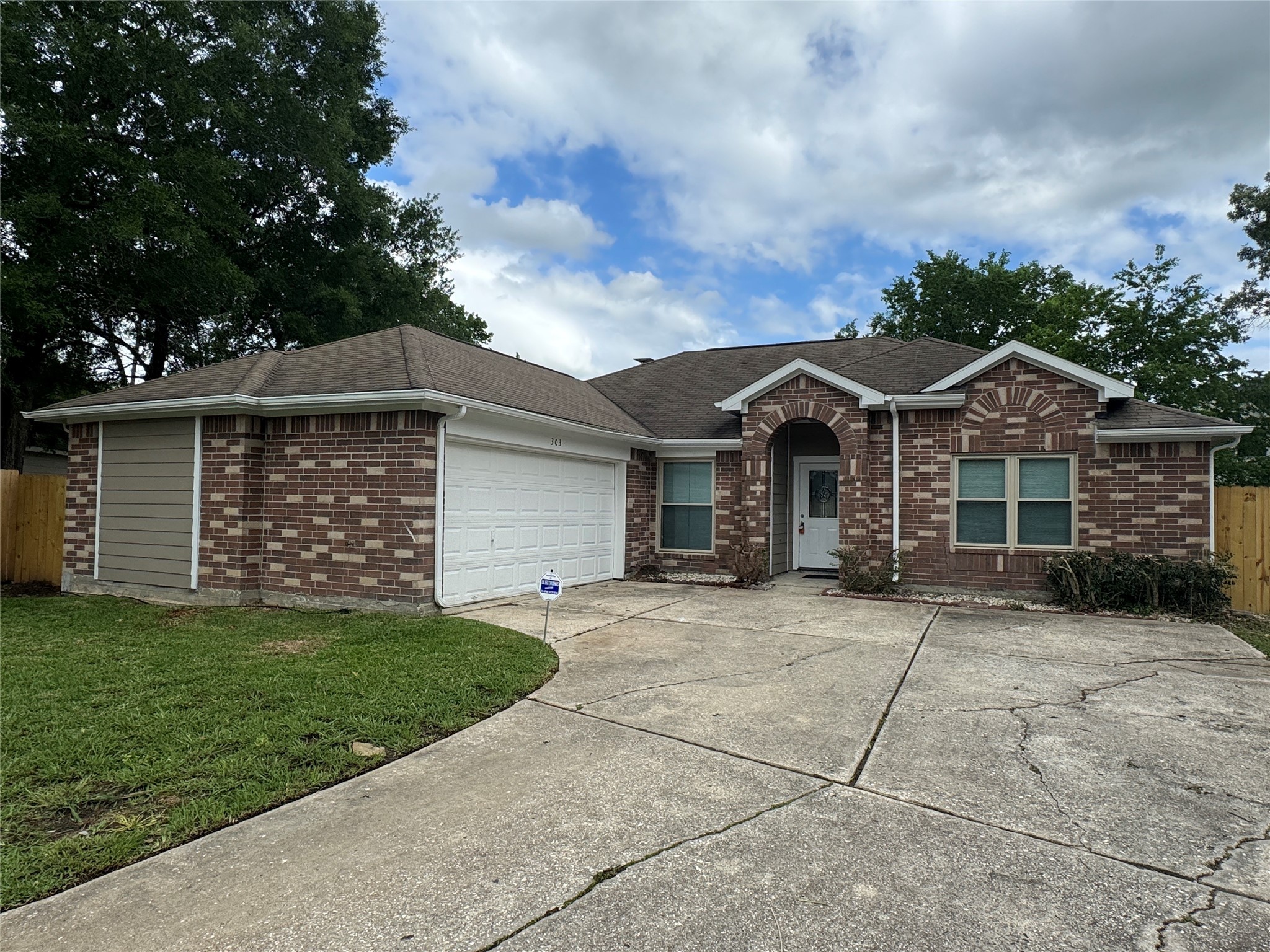 303 Mako Court Crosby TX 77532