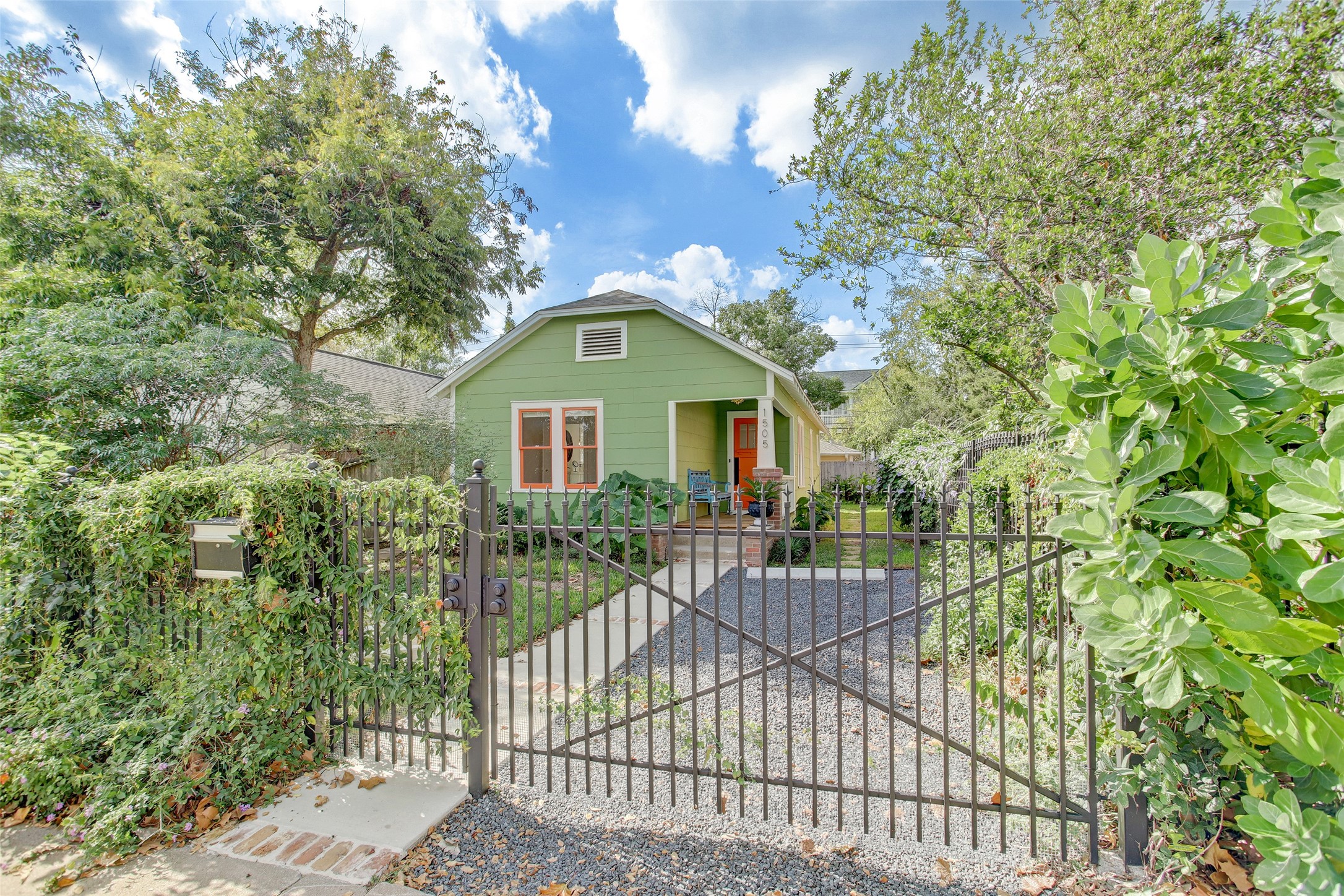 1505 Ashland Street Houston TX 77008