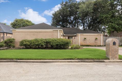 15703 Whitewater Lane Houston TX 77079