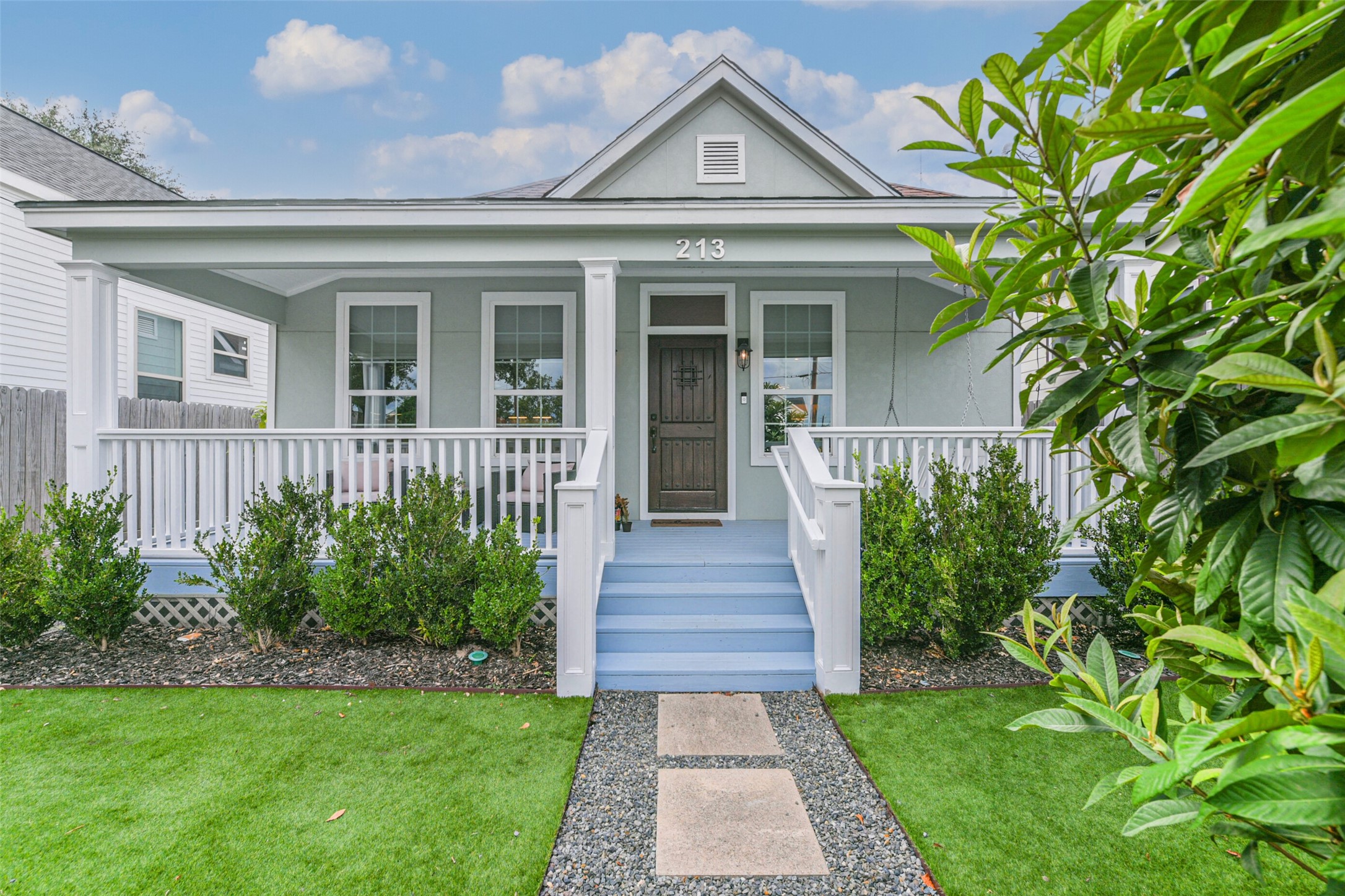 213 N Hutcheson Street Houston TX 77003
