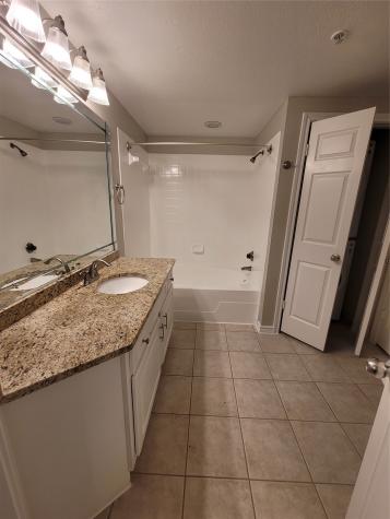 1919 Post Oak Park Drive 2207 Houston TX 77027