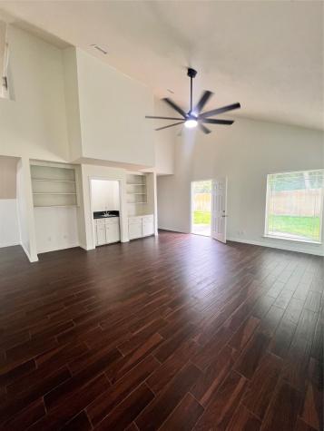 2835 Meadowcreek Drive Missouri City TX 77459