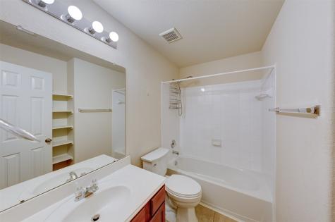 6315 Stonewood Pointe Lane Houston TX 77066