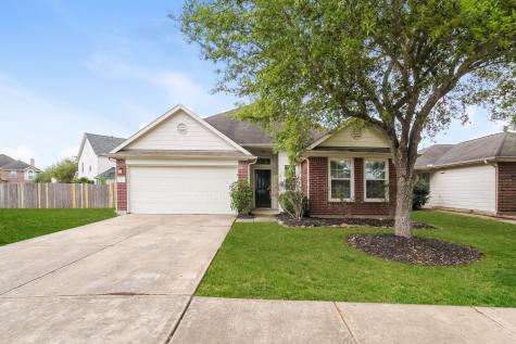 3722 Elmwood Dale Drive Fresno TX 77545