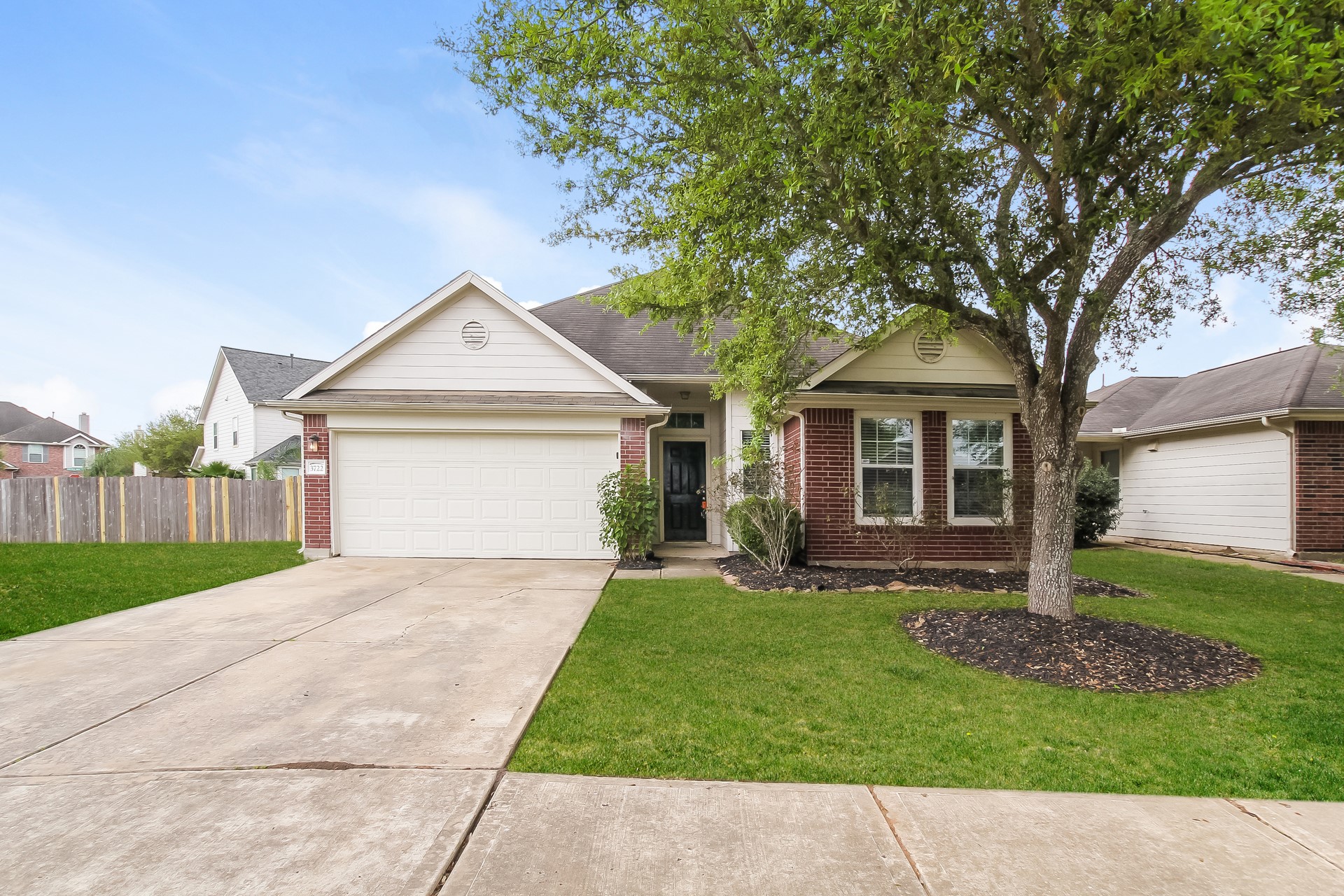 3722 Elmwood Dale Drive Fresno TX 77545