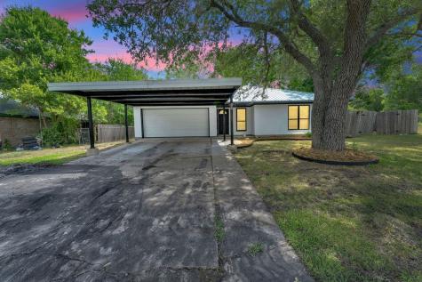 102 Leigh Anne Street Huntsville TX 77320
