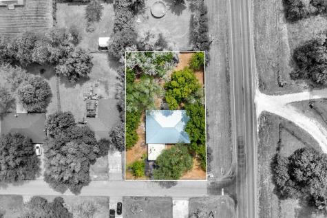 102 Leigh Anne Street Huntsville TX 77320