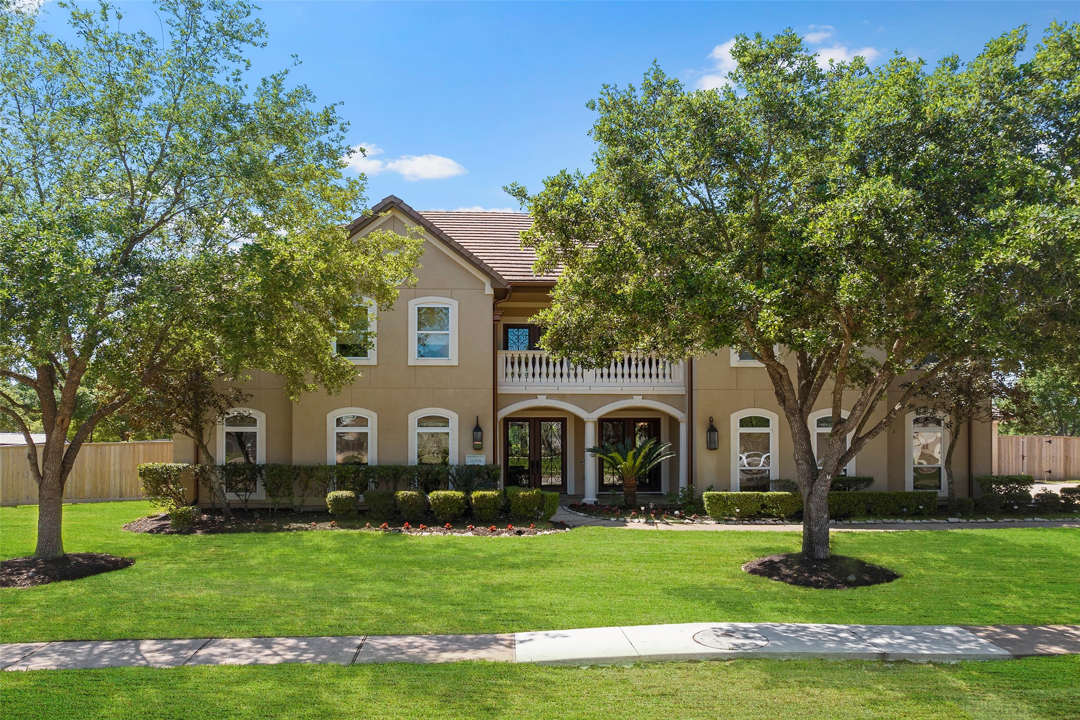 11806 Crescent Bluff Drive Pearland TX 77584