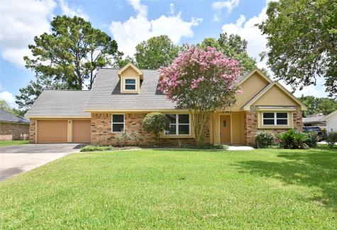 1811 Laurel Oaks Drive Richmond TX 77469