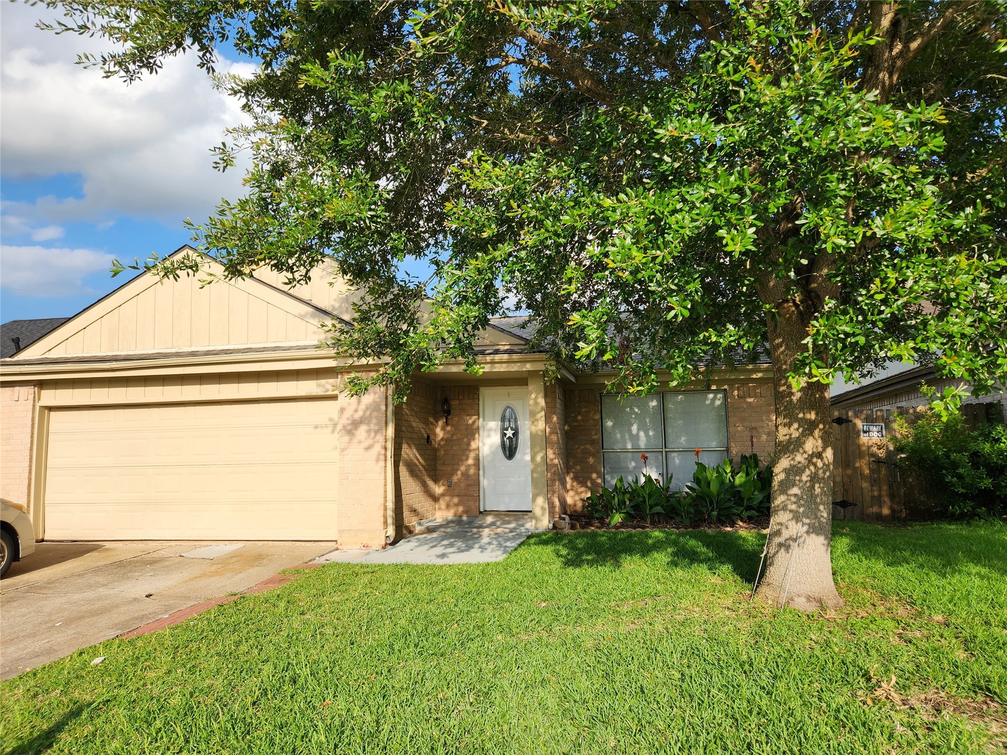 2223 Sentinal Oaks Street Sugar Land TX 77478