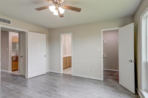 3300 Pebblebrook Drive 15 Seabrook TX 77586