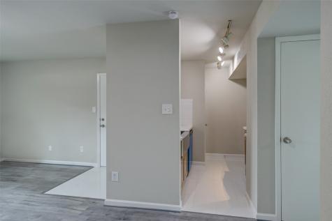 3300 Pebblebrook Drive 15 Seabrook TX 77586