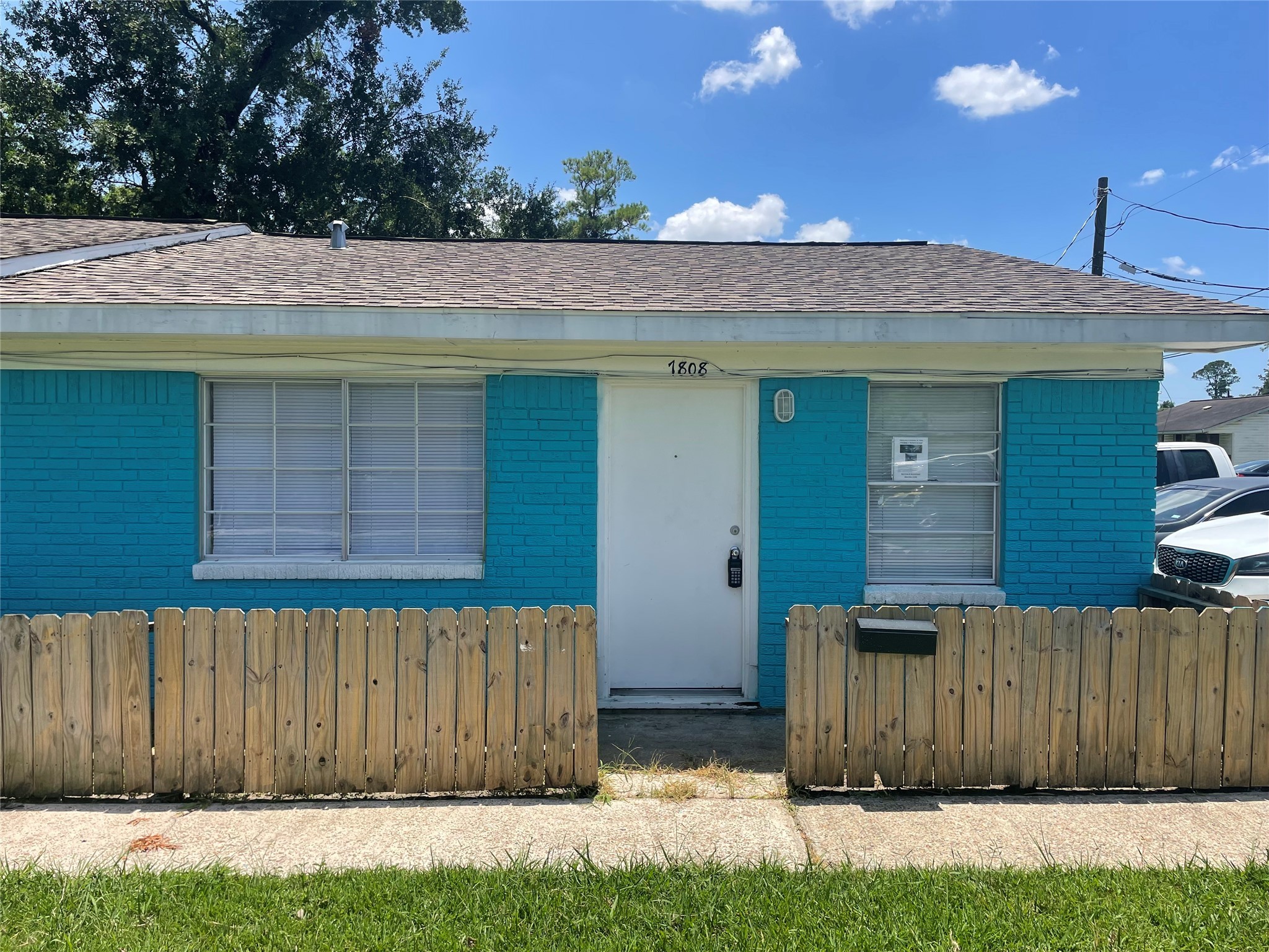 7808 Glass Street Houston TX 77016