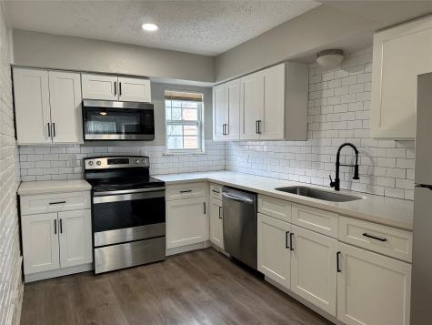 9711 Linkmeadow Lane 11 Houston TX 77025