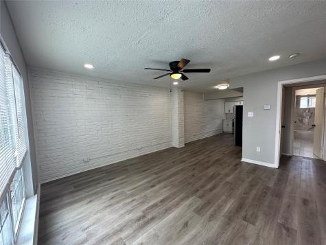 9711 Linkmeadow Lane 11 Houston TX 77025