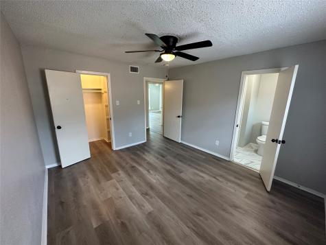 9711 Linkmeadow Lane 11 Houston TX 77025