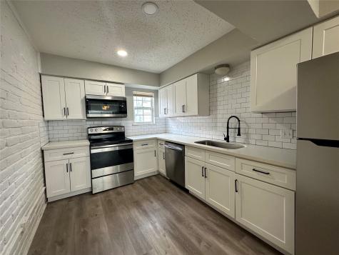 9711 Linkmeadow Lane 11 Houston TX 77025